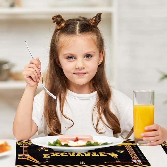 Construction Placemats Set of 6 Toddler Plastic Table Mats Dump Truck Place Mats Washable Vinyl Nursery Homeschool Table Decoration for Indoor Outdoor Party Kitchen Dining-Ruum Studio Home