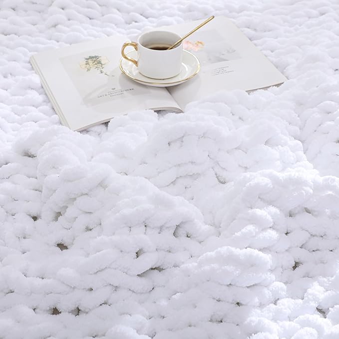 WESHIONGOO Chunky Knit Blanket Throw Knitted Throw Blankets for Couch Bed Fluffy Soft Blanket with Jumbo Chenille Yarn Thick 100% Handmade (White, 50"×60")-Ruum Studio Home