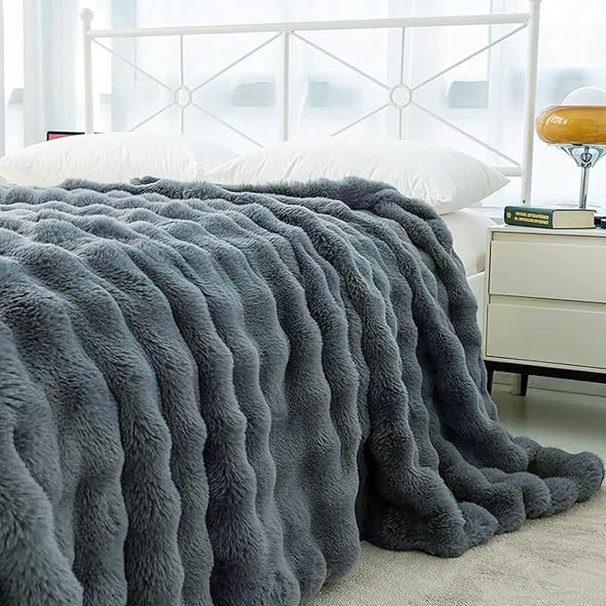 UKELER Soft Faux Fur Throw Blanket Large Solid Reversible Shaggy Blanket Plush Thick Fluffy Blankets Throws for Bed, Couch, Sofa, Office, Camping 60''x80'' Dark Grey-Ruum Studio Home