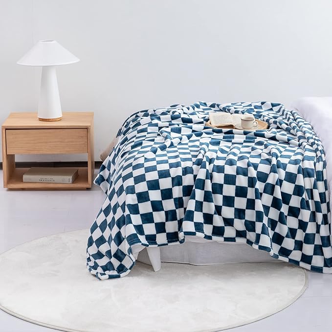 LOMAO Throw Blankets Flannel Blanket with Checkerboard Grid Pattern Soft Throw Blanket for Couch, Bed, Sofa Luxurious Warm and Cozy for All Seasons (Navy, 60"x80")-Ruum Studio Home