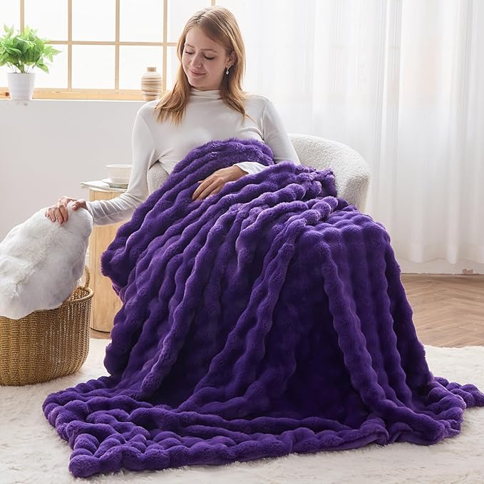 NEWCOSPLAY Faux Fur Twin Blanket Purple Bubble Blanket Thick Warm Soft for Couch Sofa Bed 550GSM (Purple, Twin(60"x80"))-Ruum Studio Home