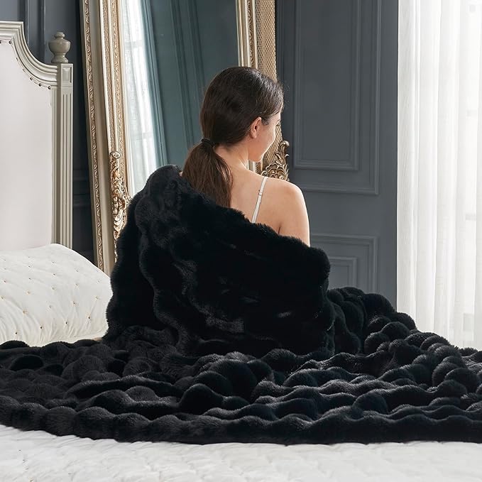 Cozy Bliss Faux Fur Throw Blanket for Couch, Fuzzy Soft Plush Thick Bubble Blanket for Sofa Bedroom Living Room, 60 * 80 Inches Black-Ruum Studio Home