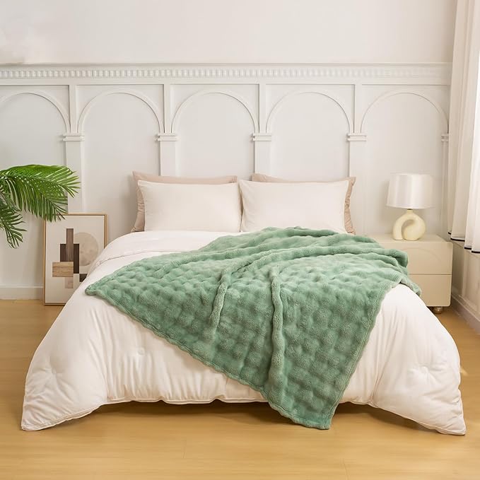 YUSOKI Luxury 3D Bubble Throw Blanket 2lb,All Ages,Home Decoration, (Sage Green,50 * 60inches)-Ruum Studio Home