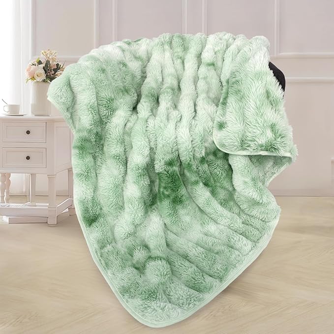 Bcareself Faux Fur Blanket Two Sided Ultra Soft Fluffy Reversible Fuzzy Throw Blanket for Women Men Double Sided Ombre Faux Luxe Faux Fur Thick Minky Blanket for Couch Bed-Ruum Studio Home