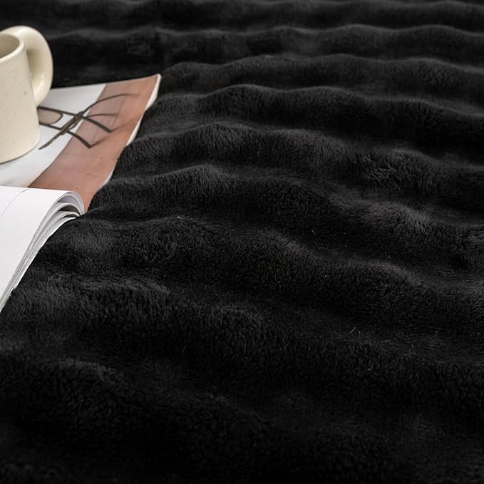 YUSOKI Luxury 3D Bubble Throw Blanket 2lb,All Ages,Home Decoration, (Black,50 * 60inches)-Ruum Studio Home