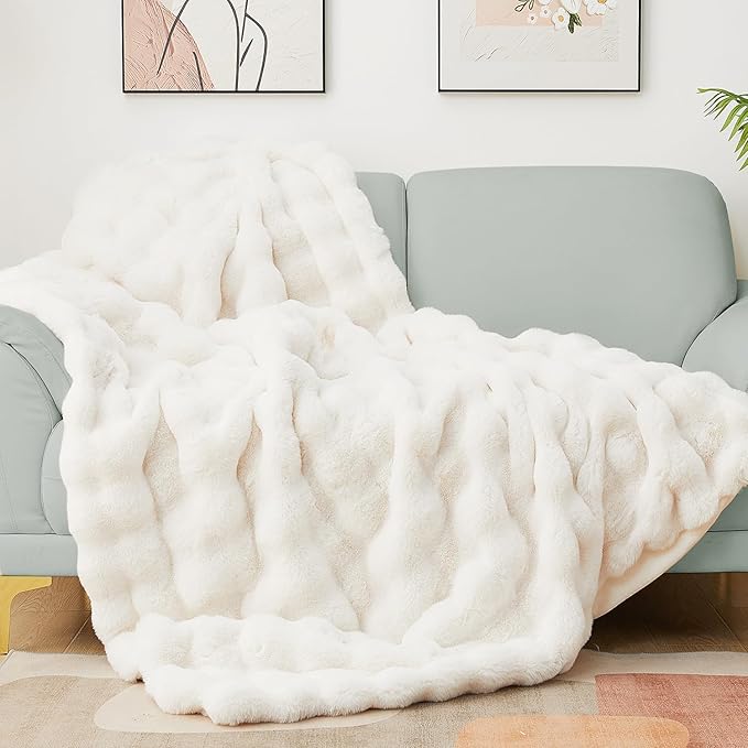 Latepis Luxury Faux Fur Throw Blanket Fuzzy for Couch Soft Thick Blanket for Bed Sofa Cute Plush Fuzzy Warm Blanket for All Seasons Ideal Gifts Luxury Throw Blanket Beige 50x60 Inch, 860gsm-Ruum Studio Home