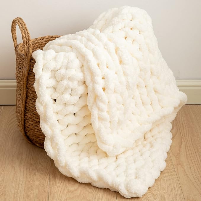 WESHIONGOO Chunky Knit Blanket Throw 40"×40" Knitted Throw Blankets for Couch Bed Fluffy Soft Blanket with Jumbo Chenille Yarn Thick 100% Handmade (Cream White)-Ruum Studio Home