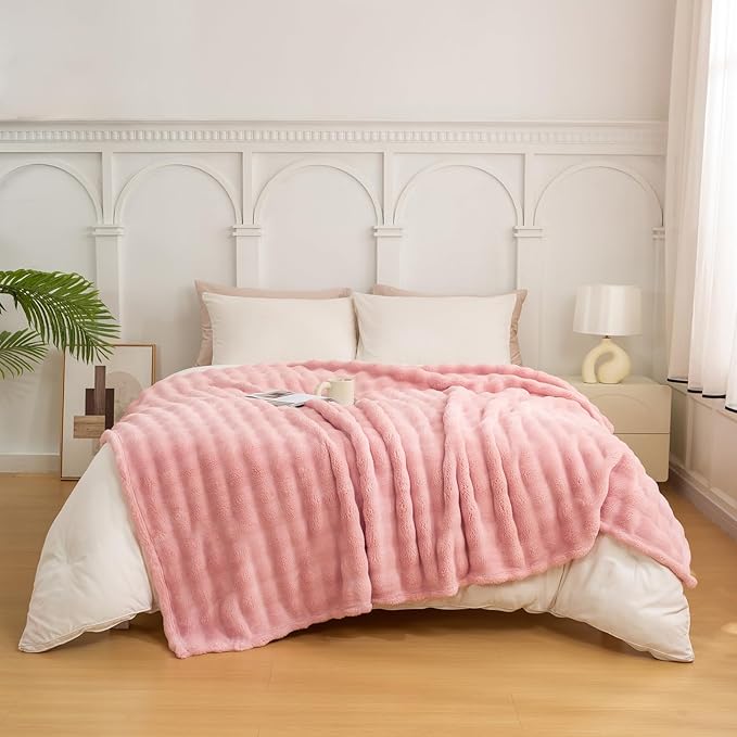YUSOKI Luxury 3D Bubble Throw Blanket 3.1lb,All Ages,Home Decoration, (Light Pink,60 * 80inches)-Ruum Studio Home