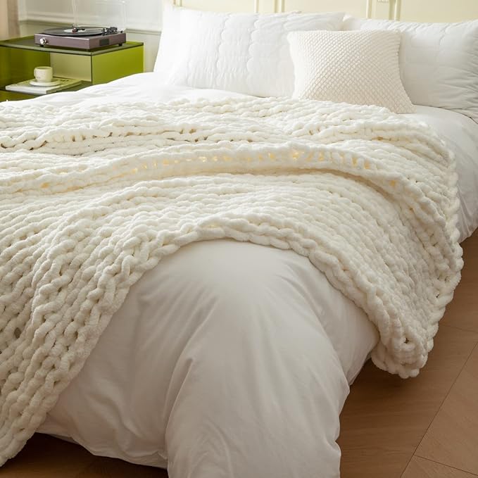 WESHIONGOO Chunky Knit Throw Blanket 50"×60" Knitted Throw Blankets for Couch Bed Fluffy Soft Blanket with Jumbo Chenille Yarn Thick 100% Handmade (Cream White)-Ruum Studio Home