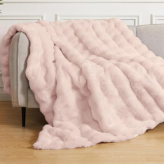 Pink Fluffy Blanket for Couch Living Room Faux Fur 50x60 Fuzzy Throw Blanket for Bed Soft Furry Bed Cozy Comforter Home Decor Gifts 860 GSM-Ruum Studio Home