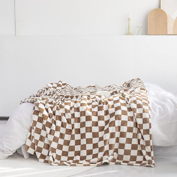 LOMAO Throw Blankets Flannel Blanket with Checkerboard Grid Pattern Soft Throw Blanket for Couch, Bed, Sofa Luxurious Warm and Cozy for All Seasons (Khaki, 90"x110")-Ruum Studio Home