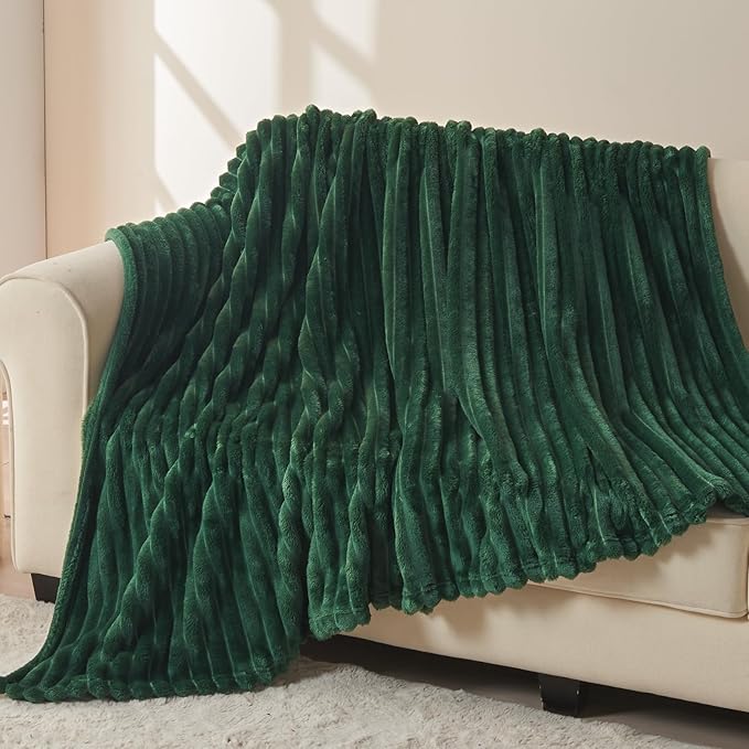 NEWCOSPLAY Super Soft Twin Blanket Dark Green Premium Silky Flannel Fleece 3D Ribbed Jacquard Lightweight Bed Blanket All Season Use (Dark Green Ribbed, Twin(60"x80"))-Ruum Studio Home