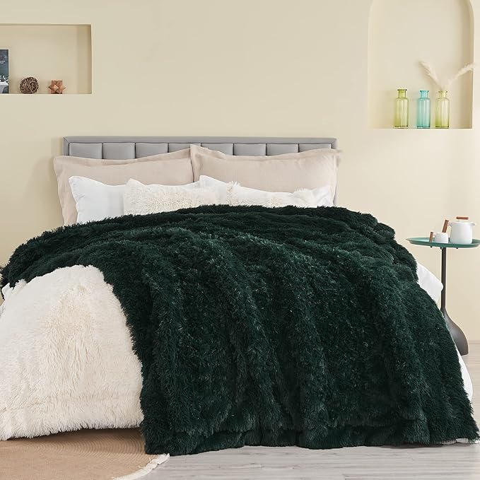 GONAAP Fuzzy Faux Fur Throw Blanket Queen Size Forest Green Super Soft Cozy Plush Fuzzy Shaggy Blanket for Couch Sofa Bed (Forest Green, Queen(90"x90"))-Ruum Studio Home