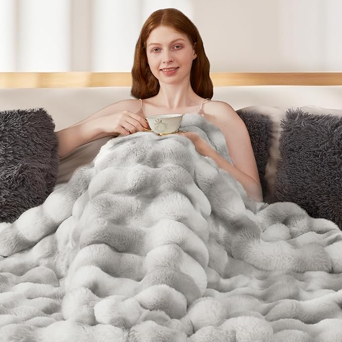 Touchat Luxury 1000GSM Faux Rabbit Fur Throw Blanket, Super Heavy Warm Cozy Grey Blankets for Couch Bed Sofa, Ruched Plush Fuzzy Elegant Soft Reversible Mink Blanket for Living Room Bedroom-Ruum Studio Home
