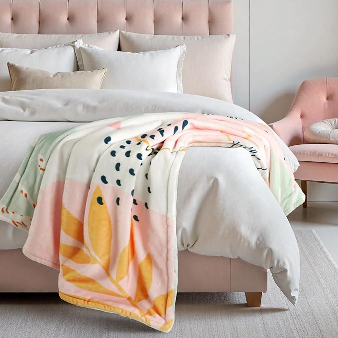 Lahome Pink Fleece Throw Blanket for Bed, Reversible Soft Throw Blankets for Women Cute, Warm Thick Throw Blankets for Couch, Apricot 50''x60''-Ruum Studio Home