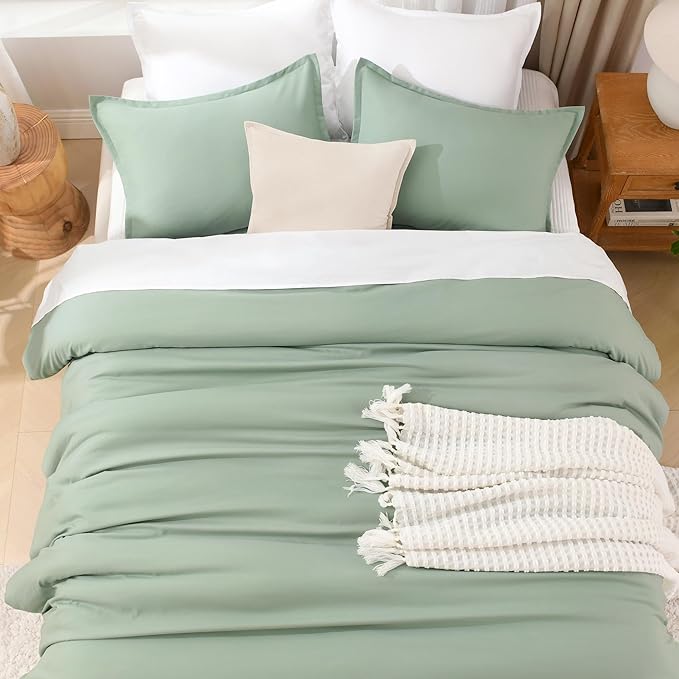 Litanika King Size Comforter Set Sage Green, 3 Pieces Lightweight Solid Comforter King Size, All Season Fluffy Down Alternative Comforter Bed Set Quilt Blanket-Ruum Studio Home