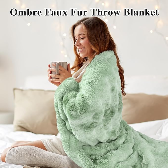 Bcareself Faux Fur Blanket Two Sided Ultra Soft Fluffy Reversible Fuzzy Throw Blanket for Women Men Double Sided Ombre Faux Luxe Faux Fur Thick Minky Blanket for Couch Bed-Ruum Studio Home