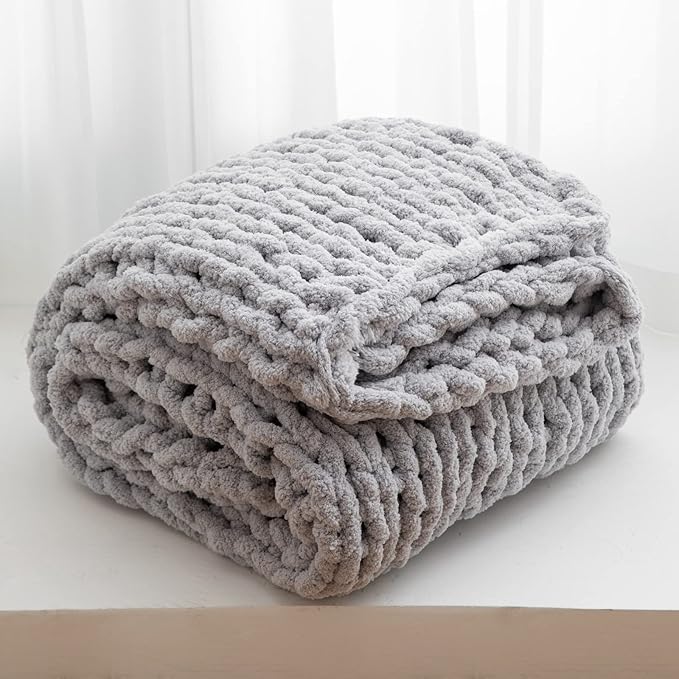 WESHIONGOO Chunky Knit Blanket Throw 50"×60" Knitted Throw Blankets for Couch Bed Fluffy Soft Blanket with Jumbo Chenille Yarn Thick 100% Handmade (Lingt Grey)-Ruum Studio Home