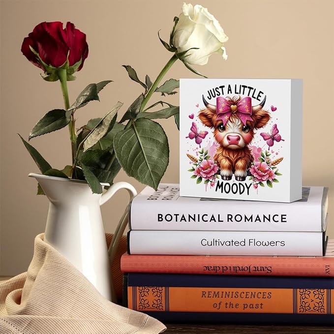 Cute Highland Cow Baby Decor, Cow With Pink Bow, Highland Cow Gifts for women, Highland Cow Decor, Highland Cow Nursery Decor, Wooden Box Decor Sign for Home Farmhouse Office Living Room Table Shelf-Ruum Studio Home