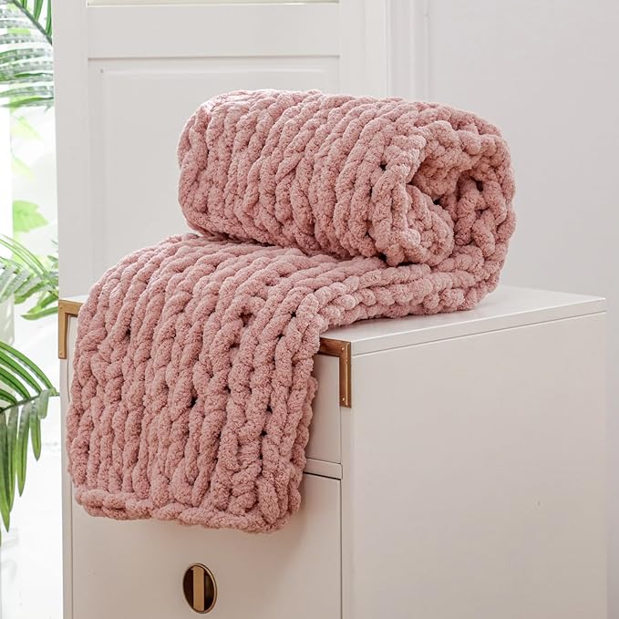 WESHIONGOO Chunky Knit Blanket Throw 40"×40" Knitted Throw Blankets for Couch Bed Fluffy Soft Blanket with Jumbo Chenille Yarn Thick 100% Handmade(Pink)-Ruum Studio Home