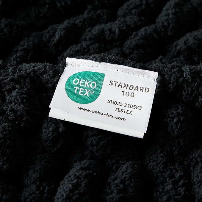 WESHIONGOO Chunky Knit Blanket Throw 40"*40" Knitted Throw Blankets for Couch Bed Fluffy Soft Blanket with Jumbo Chenille Yarn Thick 100% Handmade(Black)-Ruum Studio Home