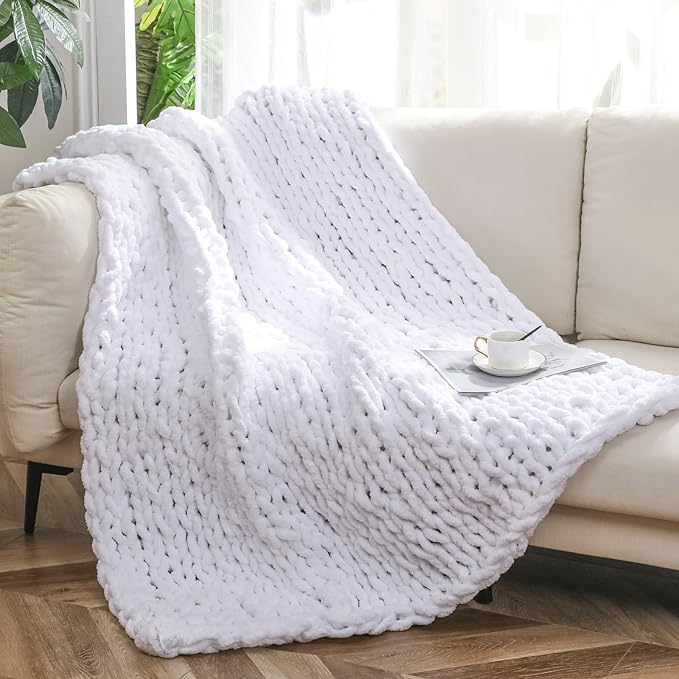 WESHIONGOO Chunky Knit Blanket Throw Knitted Throw Blankets for Couch Bed Fluffy Soft Blanket with Jumbo Chenille Yarn Thick 100% Handmade (White, 50"×60")-Ruum Studio Home
