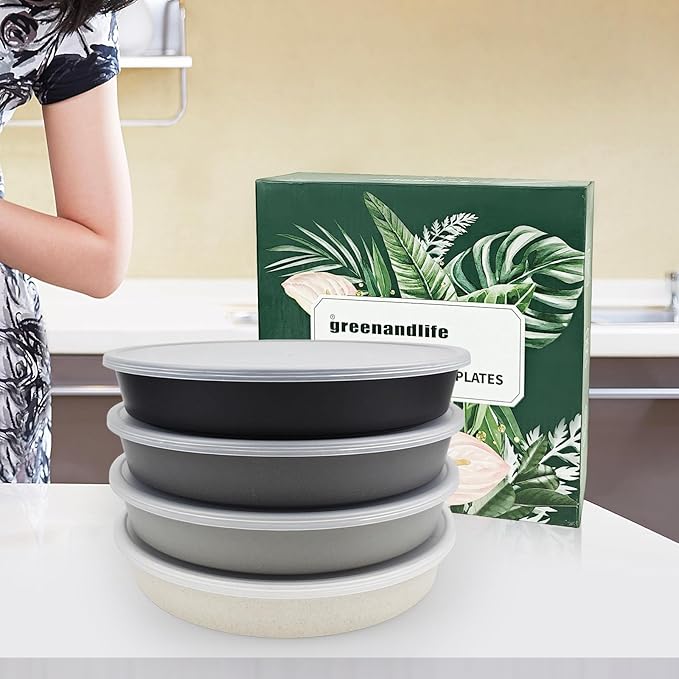 greenandlife 9 Inch 4PCS Divided Plates with Lids, Portion Control Plates for Kids Adults, Dishwasher Microwave Safe Compartment Plate, Unbreakable Lightweight Reusable Wheat Straw Plate, Grey Black-Ruum Studio Home