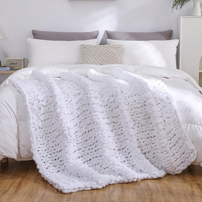 WESHIONGOO Chunky Knit Blanket Throw Knitted Throw Blankets for Couch Bed Fluffy Soft Blanket with Jumbo Chenille Yarn Thick 100% Handmade (White, 50"×60")-Ruum Studio Home