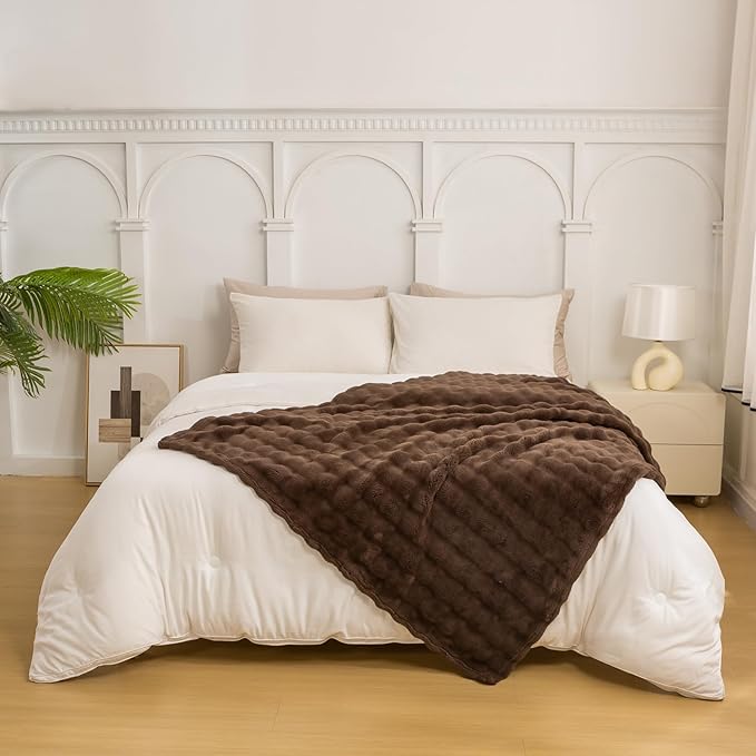 YUSOKI Luxury 3D Bubble Throw Blanket 2lb,All Ages,Home Decoration, (Brown,50 * 60inches)-Ruum Studio Home