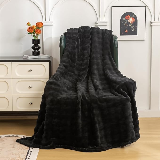 YUSOKI Luxury 3D Bubble Throw Blanket 2lb,All Ages,Home Decoration, (Black,50 * 60inches)-Ruum Studio Home