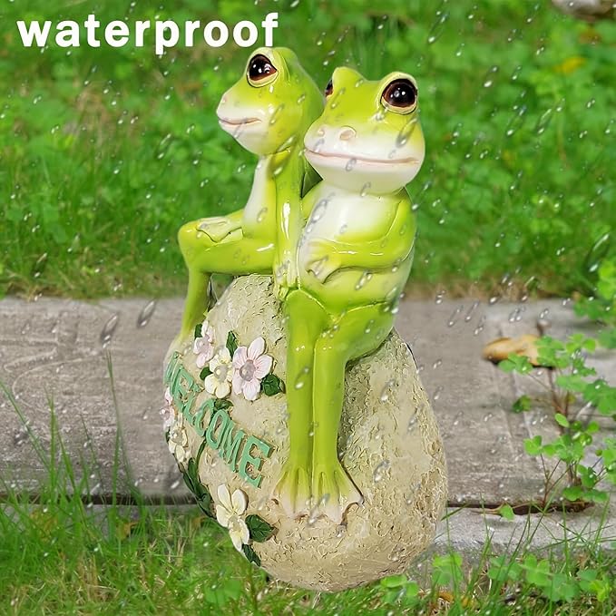 Solar Powered Frog Couple Statue with LED Lit Flowers Welcome Sign 7-Inch Tall Resin Garden Decor Romantic Ornament Gift for Porch Patio Housewarming Wedding Outdoor Decor-Ruum Studio Home