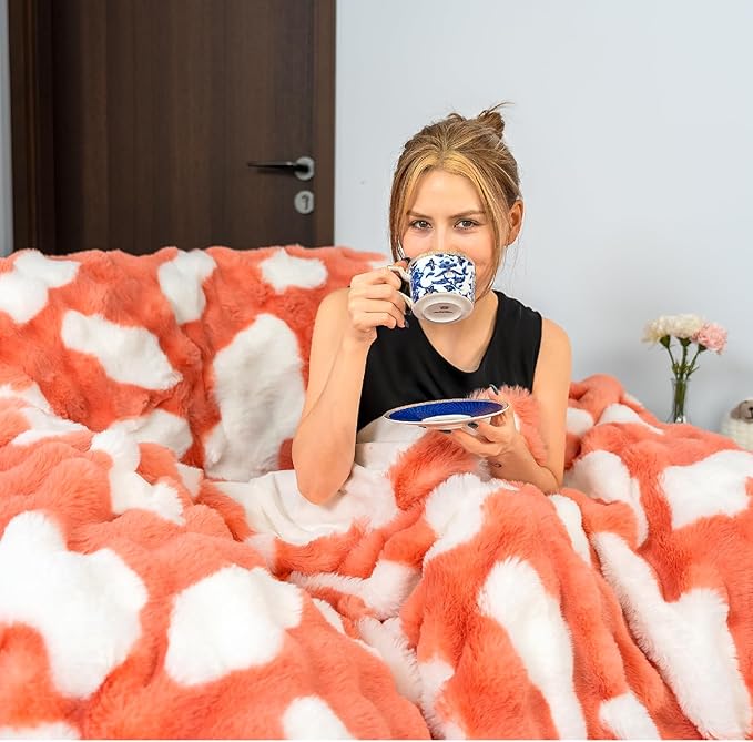 Soft Cow Print Blanket for Couch, Bed, or Living Room – Cozy and Decorative Imitation Rabbit Fur Throw for Home, Seasons and Relaxation-Ruum Studio Home