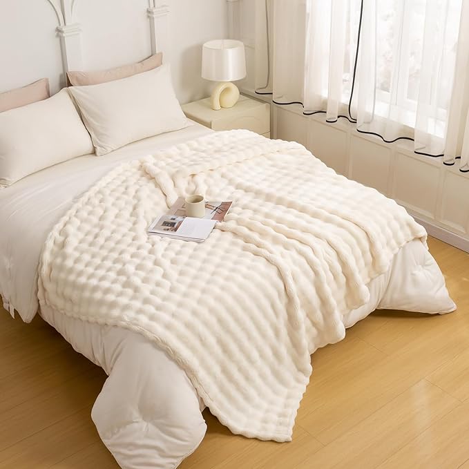 YUSOKI Luxury 3D Bubble Throw Blanket 3.1lb,All Ages,Home Decoration, (Ivory,60 * 80inches)-Ruum Studio Home