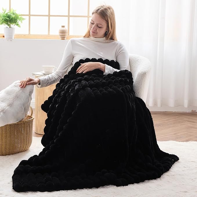 NEWCOSPLAY Faux Fur Throw Blanket Black 3D Ribbed Plush Thick Warm Blanket for Couch Sofa Bed 850GSM (Black Ribbed, Throw(50"x60"))-Ruum Studio Home