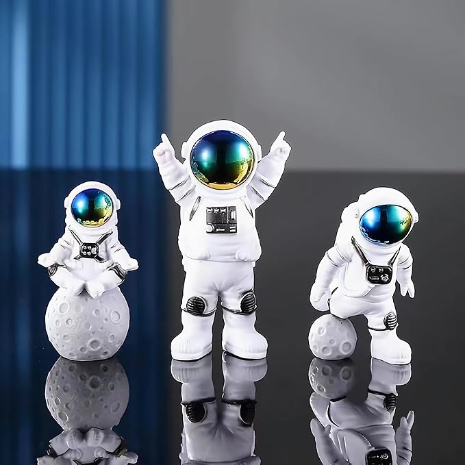 Gradient Astronaut Statues Set of 3, Space Theme Nursery Shelf Classroom Desk Decor Cake Toppers-Ruum Studio Home