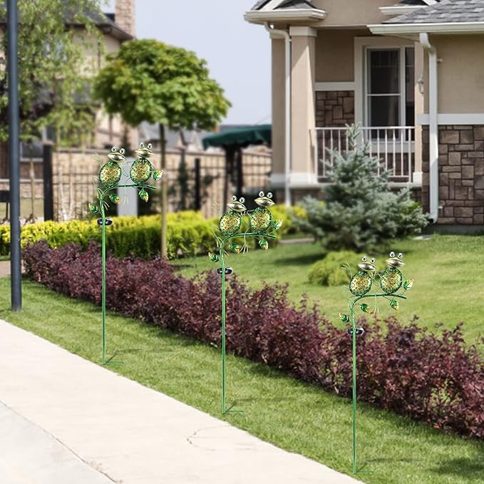Afirst Solar Lights Outdoor Decorative Metal Sitting Frogs Hollow Out White LED Metal Waterproof Garden Stake Lights for Walkway Pathway Lawn Patio Yard Decorations-Ruum Studio Home