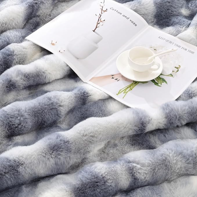 Latepis Faux Fur Throw Blanket for Couch, Soft Luxury Faux Fur Bubble Blanket for Sofa and Bedroom, Plush Thick Warm Cozy Fluffy Blanket for All Seasons, 50” x 60”, Tie-dye Blue-Ruum Studio Home