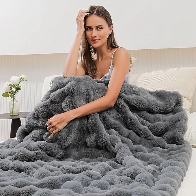 UKELER Soft Faux Fur Throw Blanket 50''x60'' Solid Reversible Shaggy Blanket Plush Thick Fluffy Blankets Throws for Bed, Couch, Sofa, Office, Camping Dark Grey-Ruum Studio Home