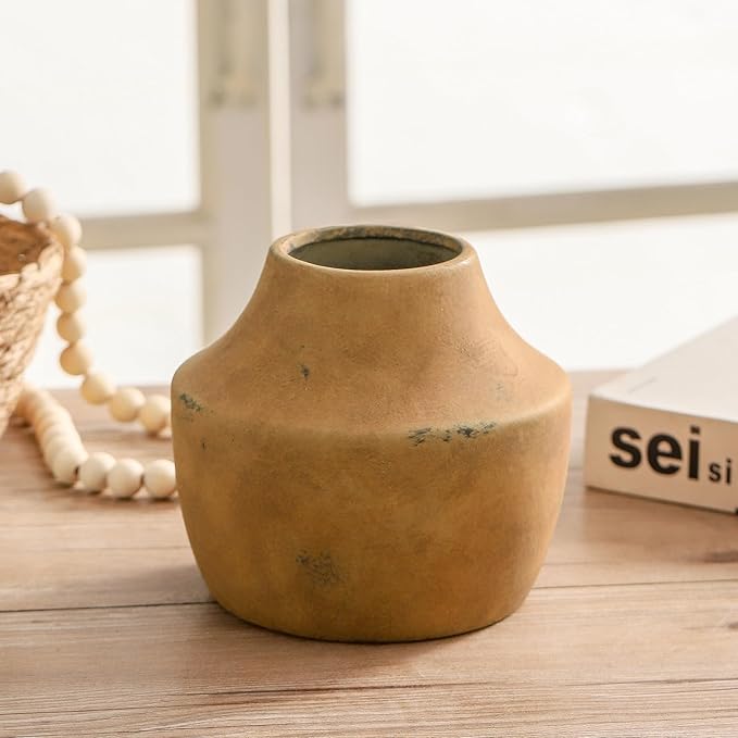 Mitt&Ditt Ceramic Flower Vase, 5.3 inch Pottery Farmhouse Rustic Vase, Handcrafted Weathered Vases, Small Flower Terracotta Vases for Home Decor, Living Room, Table, Shelf, Mantel-Ruum Studio Home