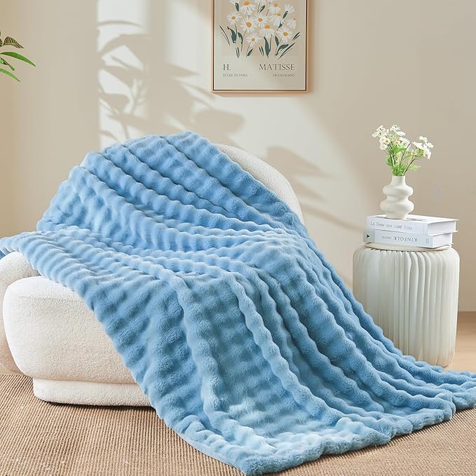NEWCOSPLAY Faux Fur Throw Blanket Blue Bubble Blanket Thick Warm Soft for Couch Sofa Bed 550GSM (Blue, Throw(50"x60"))-Ruum Studio Home