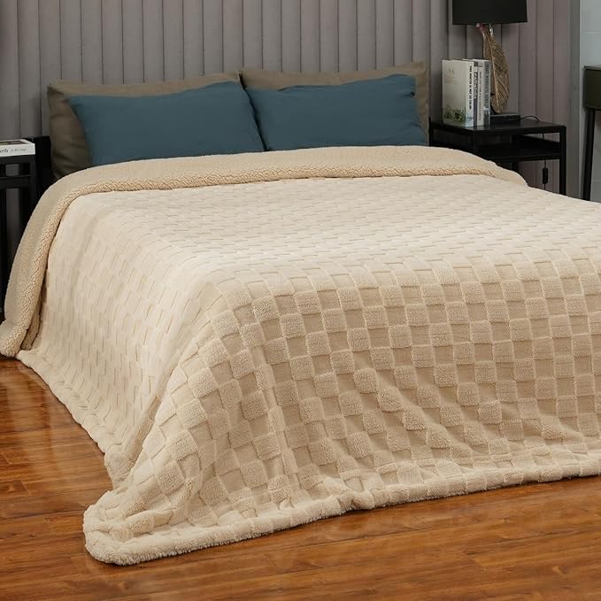 Pawque Super Soft Cozy Throw Blanket King Size for Couch Bed, Fluffy Sherpa Fleece Reversible Thick Warm Fuzzy Blanket for All-Season, 3D Checkered Jacquard Decorative Blankets, Khaki, 108"x90"-Ruum Studio Home