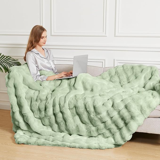 Sage Green Twin Fluffy Furry Blanket Comfy Blanket Cozy 60x80 Faux Fur for Living Room Bed Thick Ultra Soft Fuzzy Throw Home Gifts 860 GSM-Ruum Studio Home