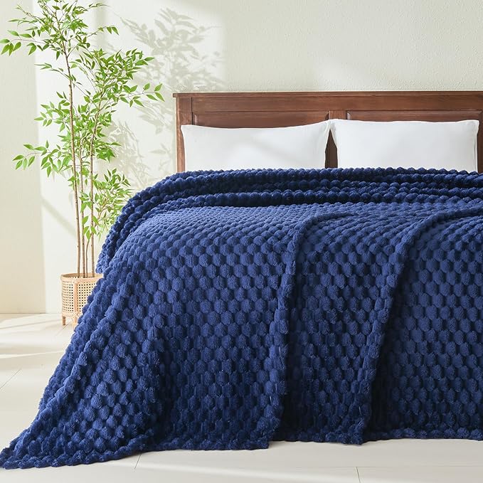 NEWCOSPLAY Super Soft King Blanket Dark Navy Premium Silky Flannel Fleece 3D Clouds Stylish Jacquard Lightweight Bed Blanket All Season Use 350GSM (Dark Navy, King(90"x110"))-Ruum Studio Home