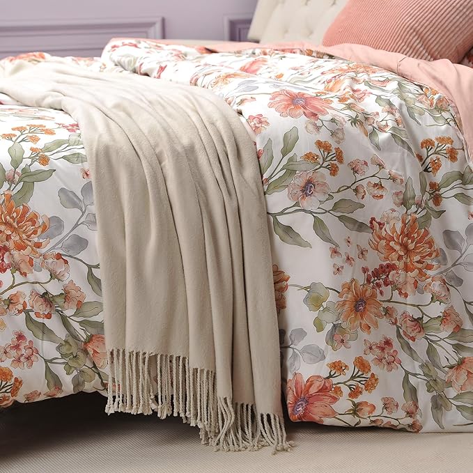 CUDDLE DREAMS Silk Throw Blanket with Hand-Knotted Fringe, Natural, Soft & Breathable (Ivory)-Ruum Studio Home