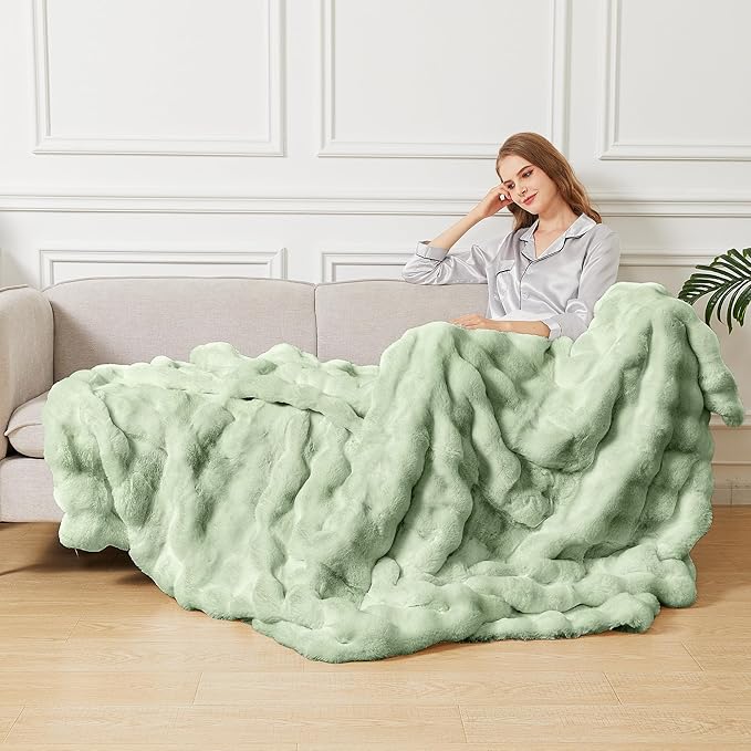 Sage Green Fluffy Comfy Blanket for Couch Living Room 50x60 Faux Fur Throw Blanket for Bed Soft Furry Cozy Best Housewarming Home Decor Gifts 860 GSM-Ruum Studio Home