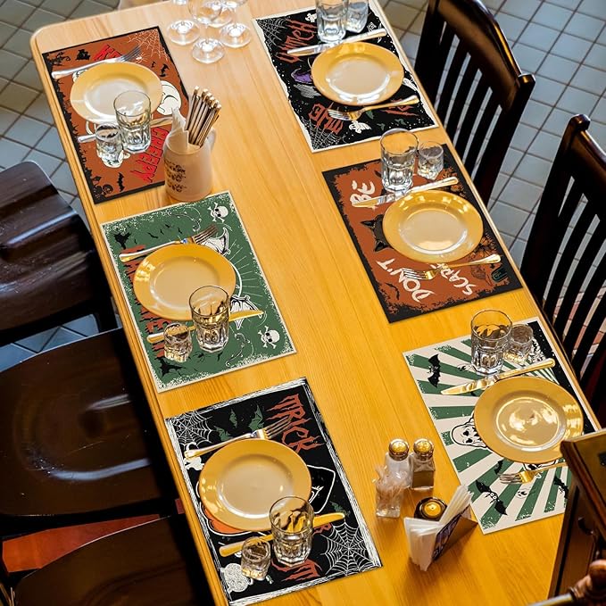 Halloween Placemats Set of 6 Vintage Plastic Table Mats Black Cat Place Mats Washable Ghost Witch Bat Rectangle Skull Table Decoration for Indoor Outdoor Party Kitchen Dining-Ruum Studio Home