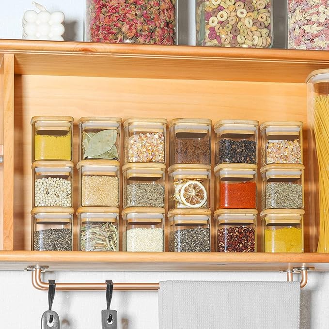 ComSaf 12Pcs Glass Spice Jars with Bamboo Lid, 4oz Airtight Square Spice Containers with 275 Black Lables, Empty Seasoning Jars for Spice Salt Sugar-Ruum Studio Home