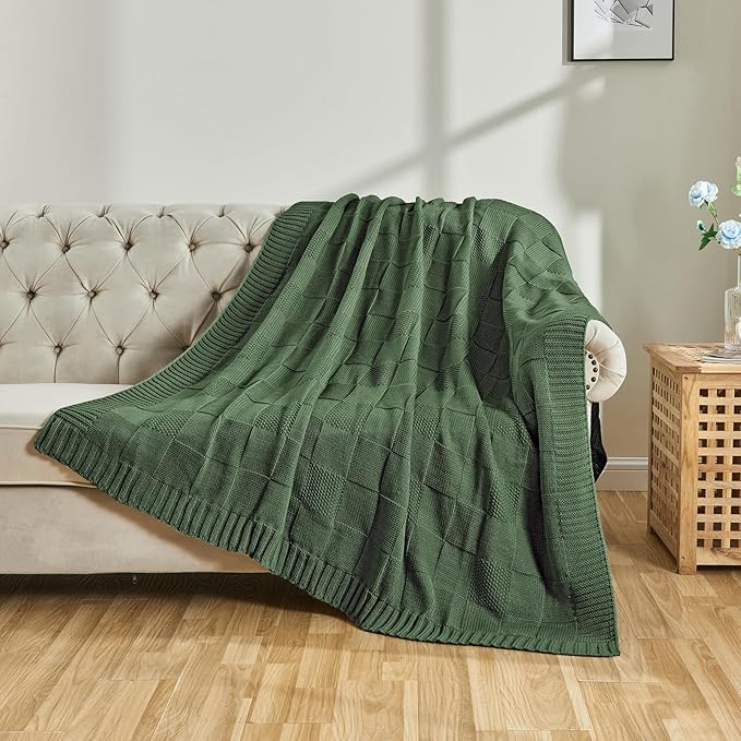 CozeCube Knit Throw Blanket,Christmas Green Checkered Bedroom Blanket for Couch,Soft Cozy Warm Knitted Blanket for Bed Sofa Living Room,Decorative Spring Fall Throw Blanket 50"X60",Christmas Green-Ruum Studio Home