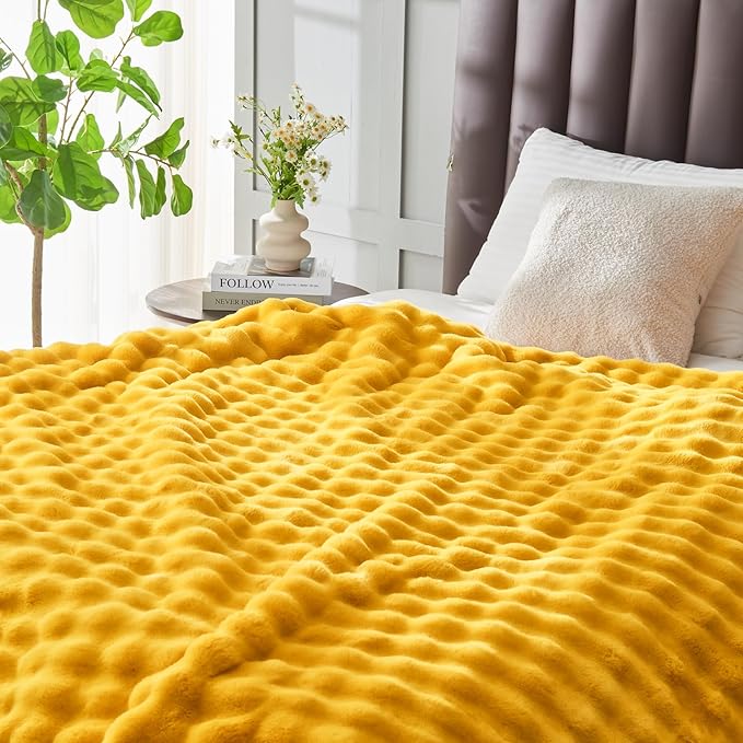 NEWCOSPLAY Faux Fur Throw Blanket Mustard Yellow Bubble Blanket Thick Warm Soft for Couch Sofa Bed 550GSM (Mustard Yellow, Throw(50"x60"))-Ruum Studio Home