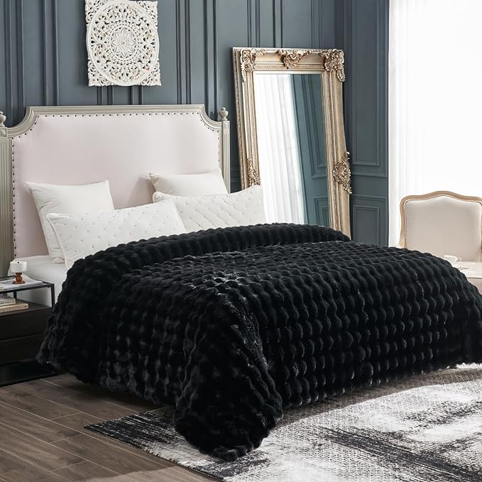 Cozy Bliss Faux Fur Throw Blanket for Couch, Fuzzy Soft Plush Thick Bubble Blanket for Sofa Bedroom Living Room, 108 * 90 Inches Black-Ruum Studio Home